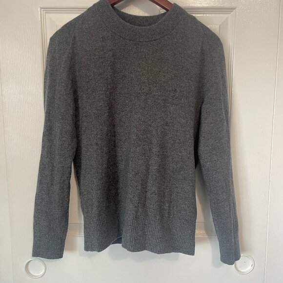 Everlane Gray Cashmere Crew Neck Sweater Small can fit Medium - Picture 1 of 5
